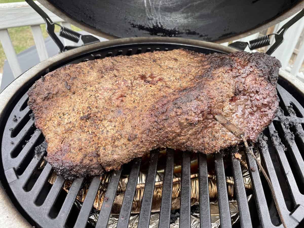 sliced smoked brisket