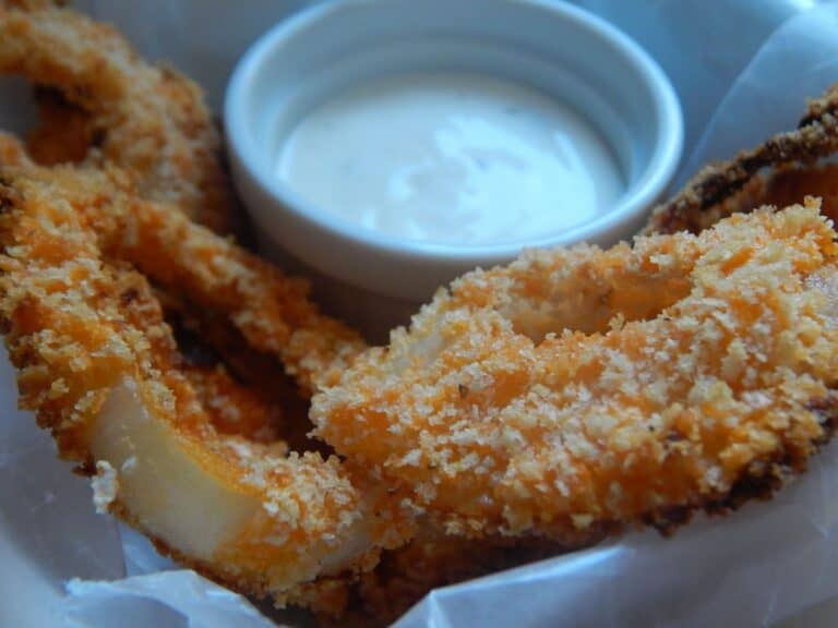 Spicy buffalo onion rings Drizzle Me Skinny!