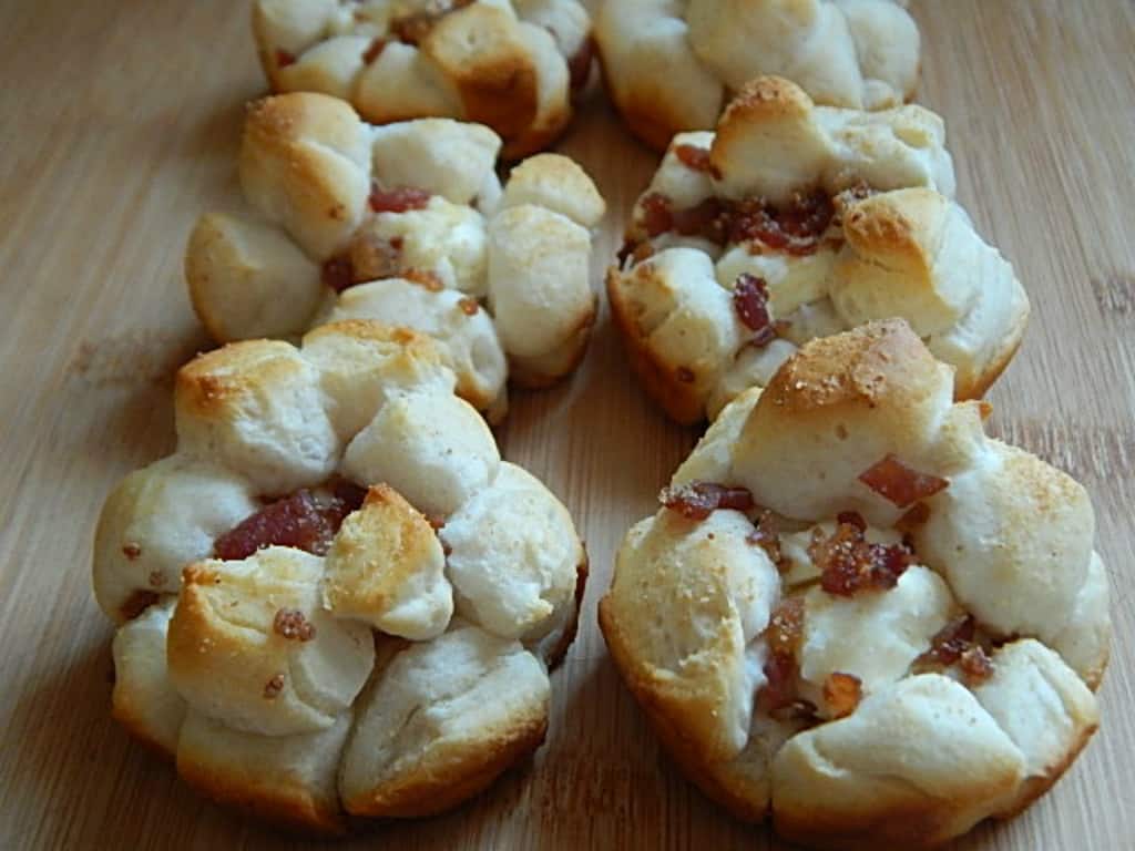 Garlic cream cheese & bacon biscuit muffins Drizzle Me Skinny!