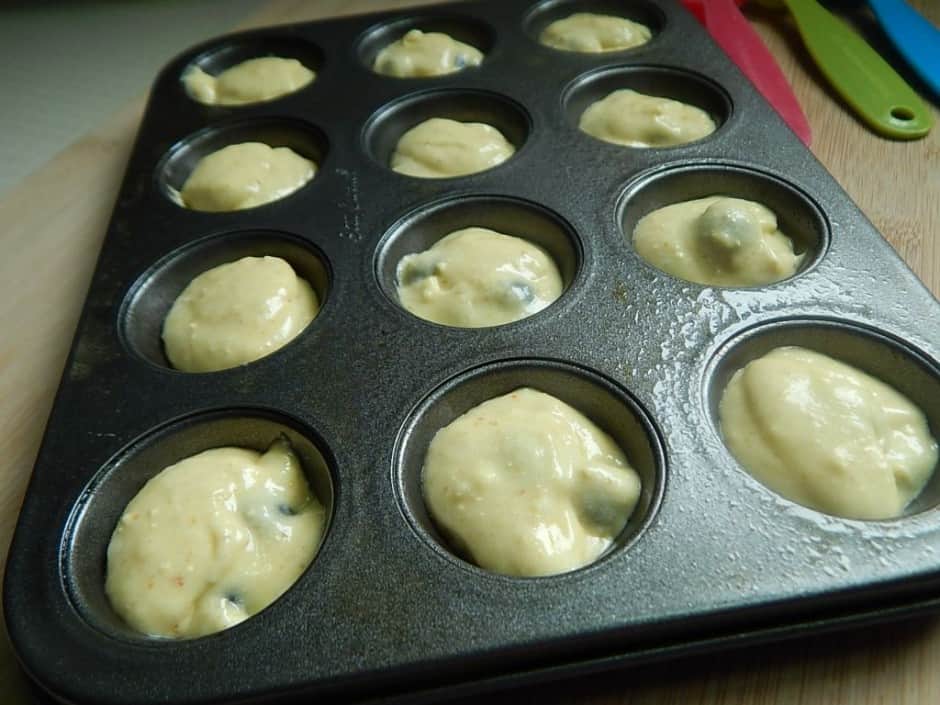 Mini blueberry lemon cupcakes Drizzle Me Skinny!