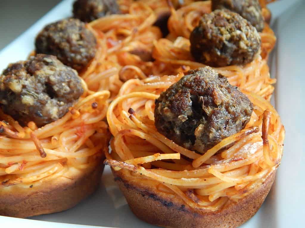 weight watchers friendly spaghetti and meatball pie biscuits 