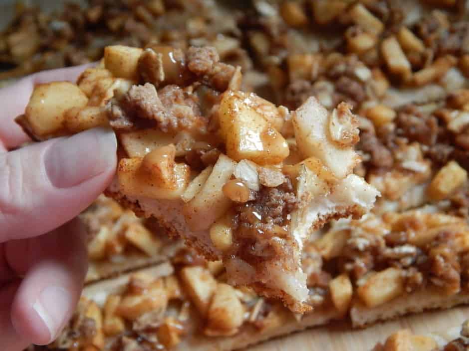Apple Crisp Pizza Drizzle Me Skinny!