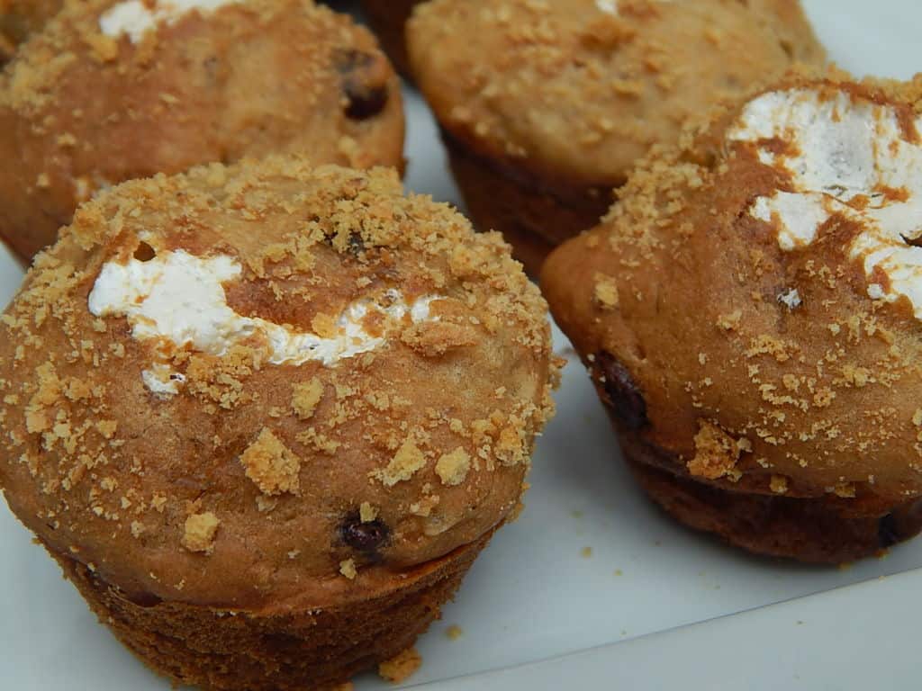 Mini Banana S'mores muffins