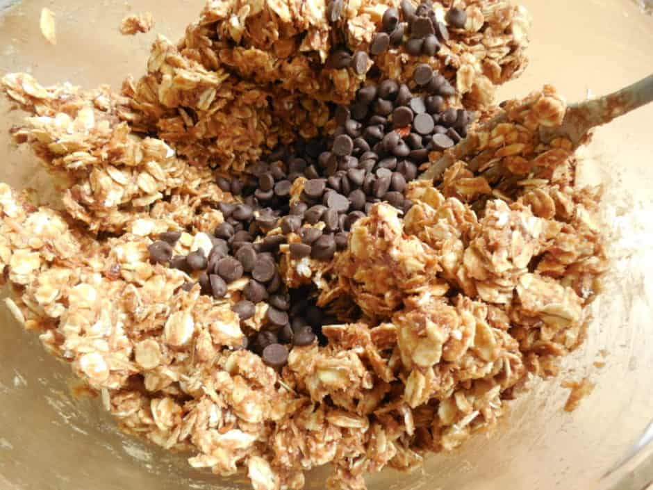 Peanut butter chocolate almond no bake cookies Drizzle Me Skinny!