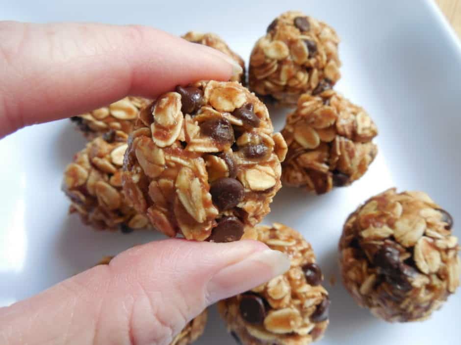 Peanut butter chocolate almond no bake cookies Drizzle Me Skinny!