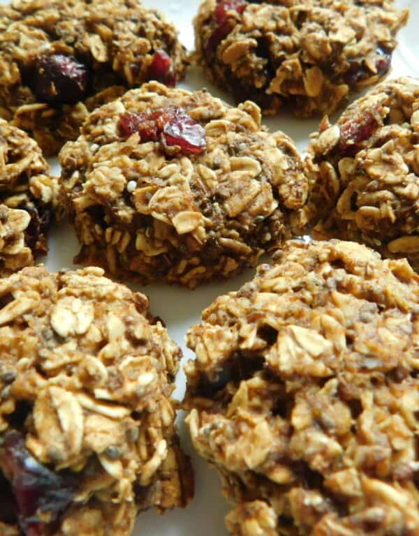 Low calorie soft oatmeal cookies