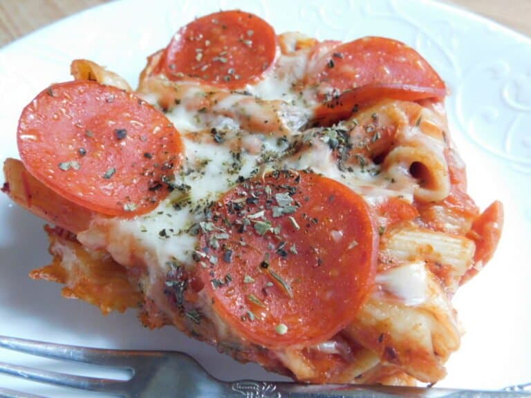 Pepperoni Pizza Pasta Bake Drizzle Me Skinny!