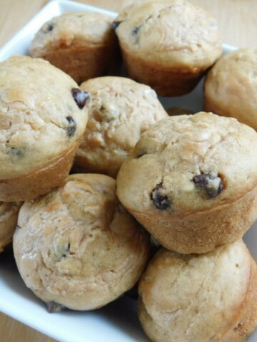 mini peanut butter muffins with chocolate chips