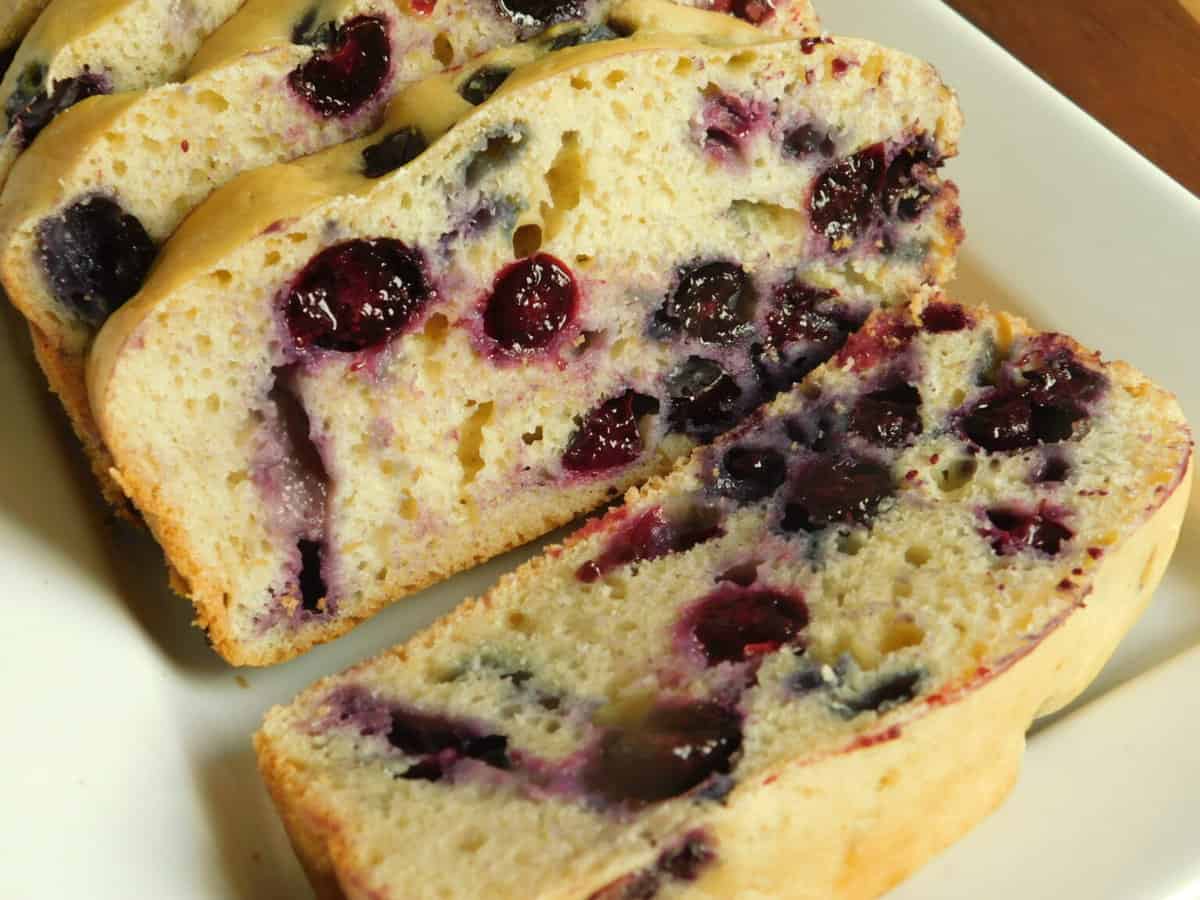 Blueberry lemon loaf Drizzle Me Skinny!