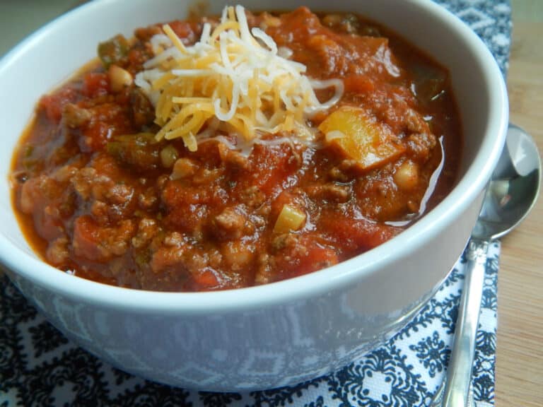 Warm bowl of spicy chili. 