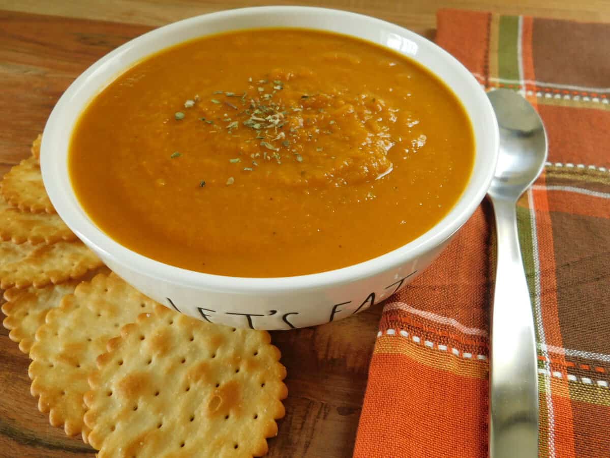 Bowl of roasted carrot and pumpkin soup (zero weight watchers points)