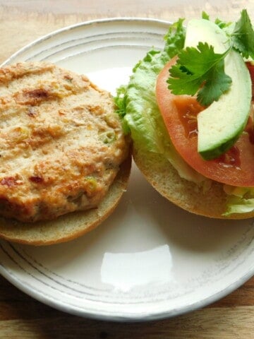 Chipotle and Lime chicken burgers