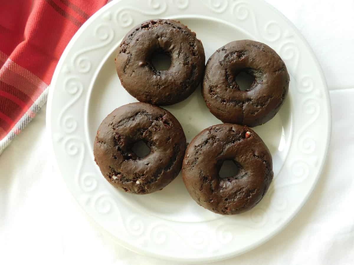 Peppermint Hot Chocolate Donuts - A Kitchen Addiction