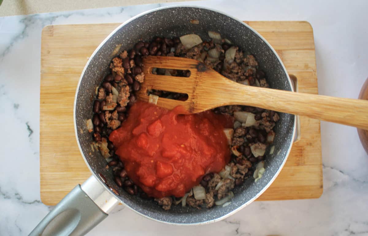 Weight Watchers Ground Beef Taco Soup - Drizzle Me Skinny!