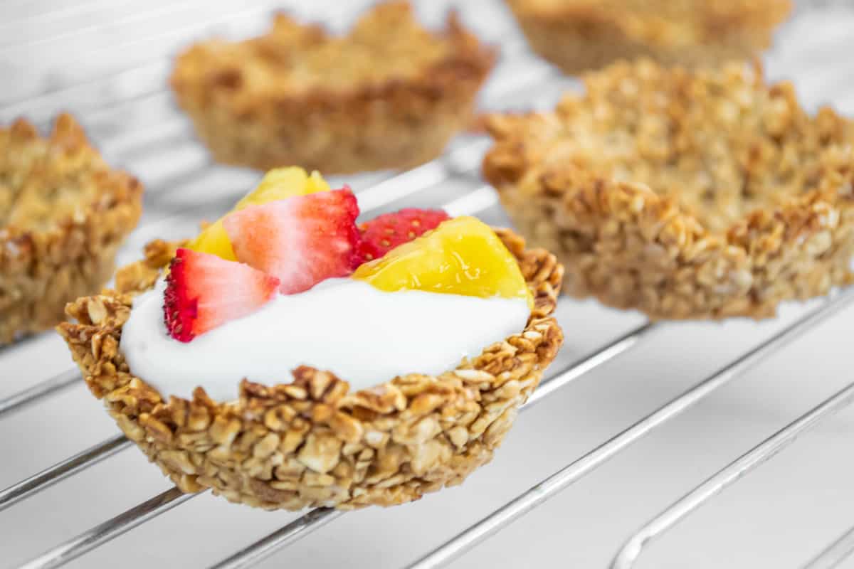 oatmeal cup with yogurt and fruit on top