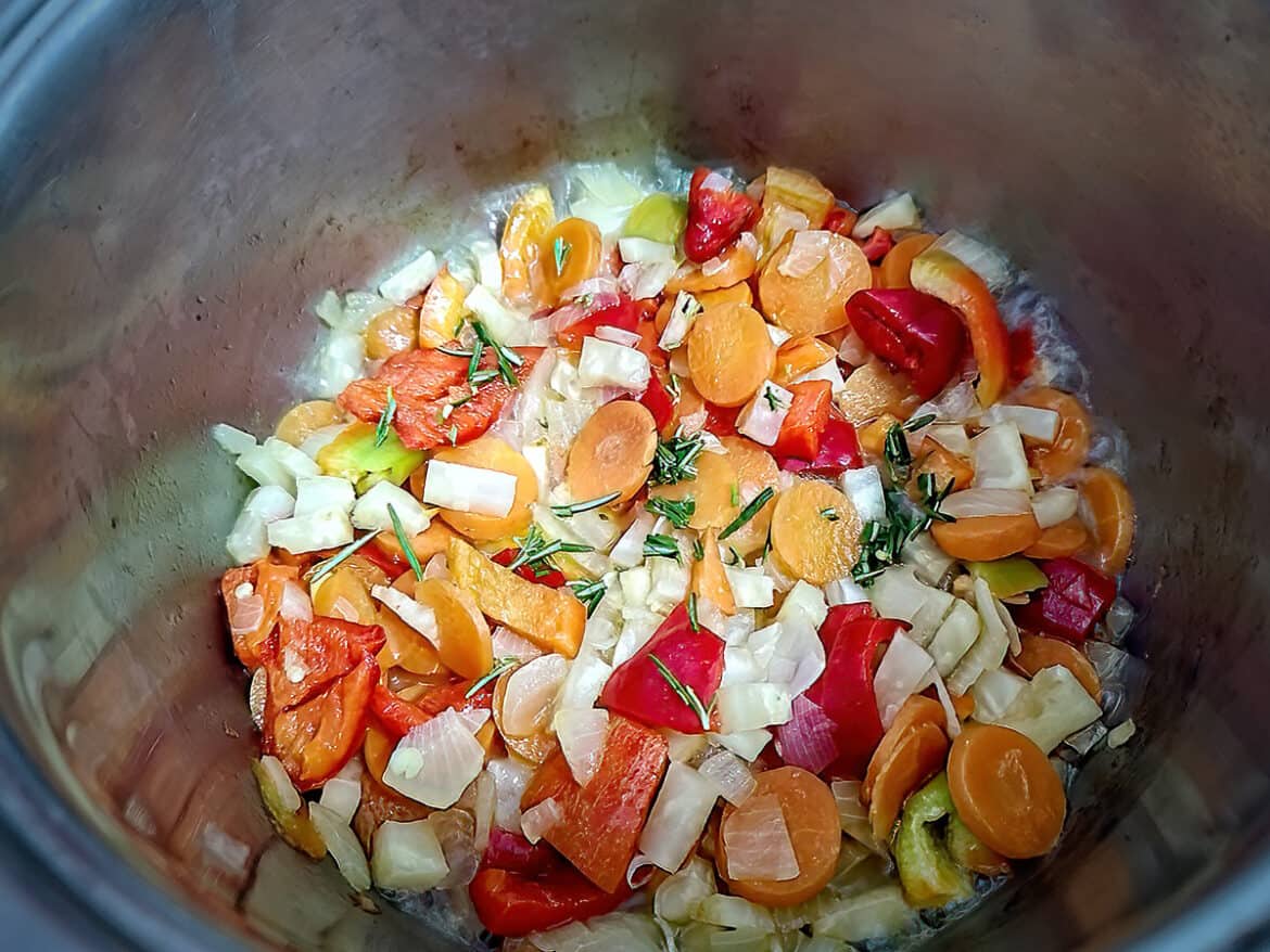 Garbanzo Bean Soup Drizzle Me Skinny!