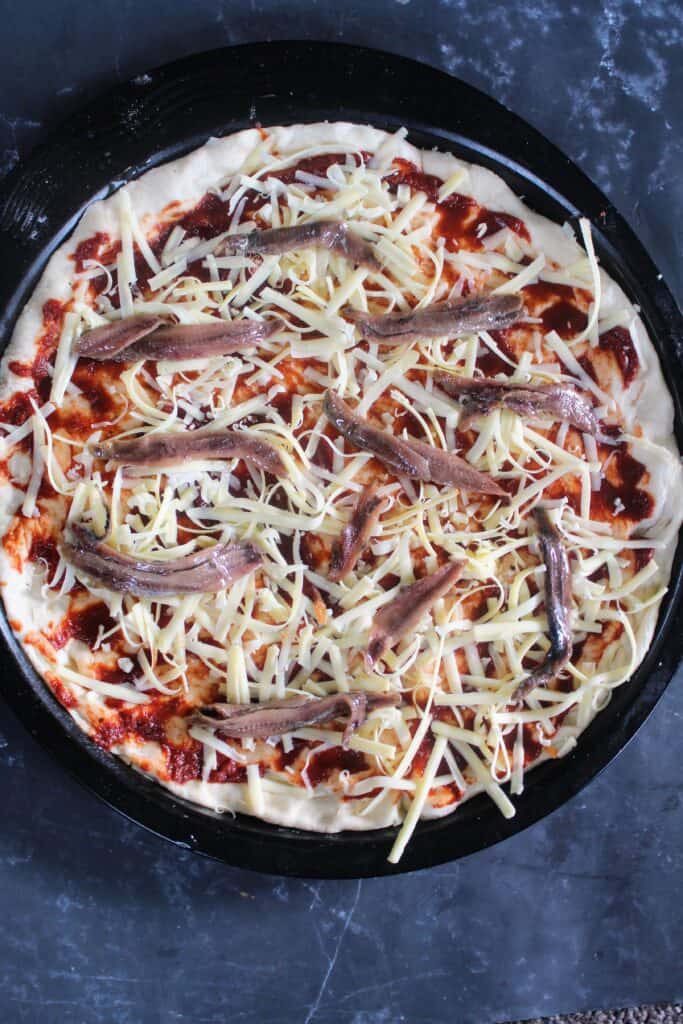Anchovy Pizza ready-to-bake