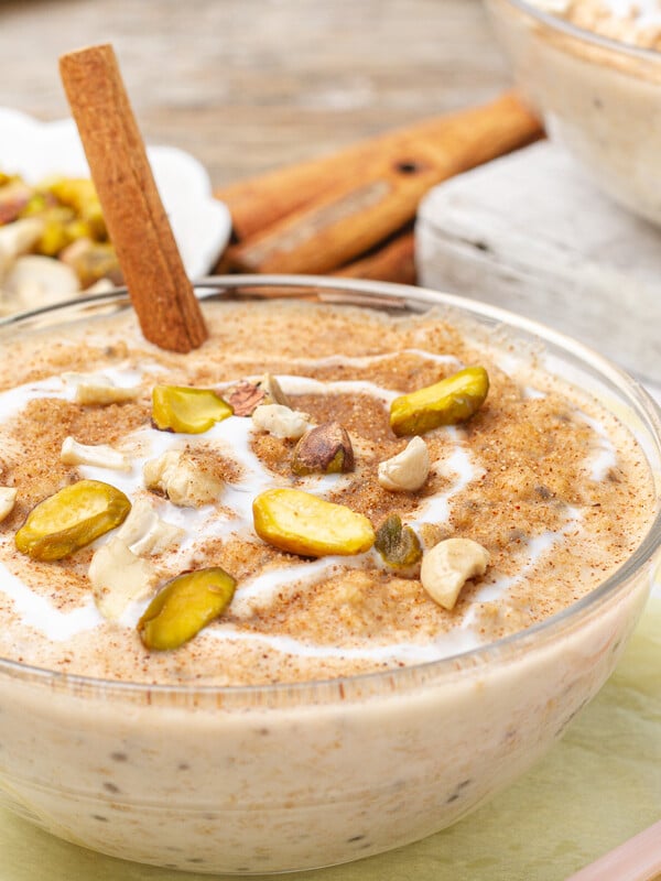 Cinnamon Roll Overnight Oats in clear bowl