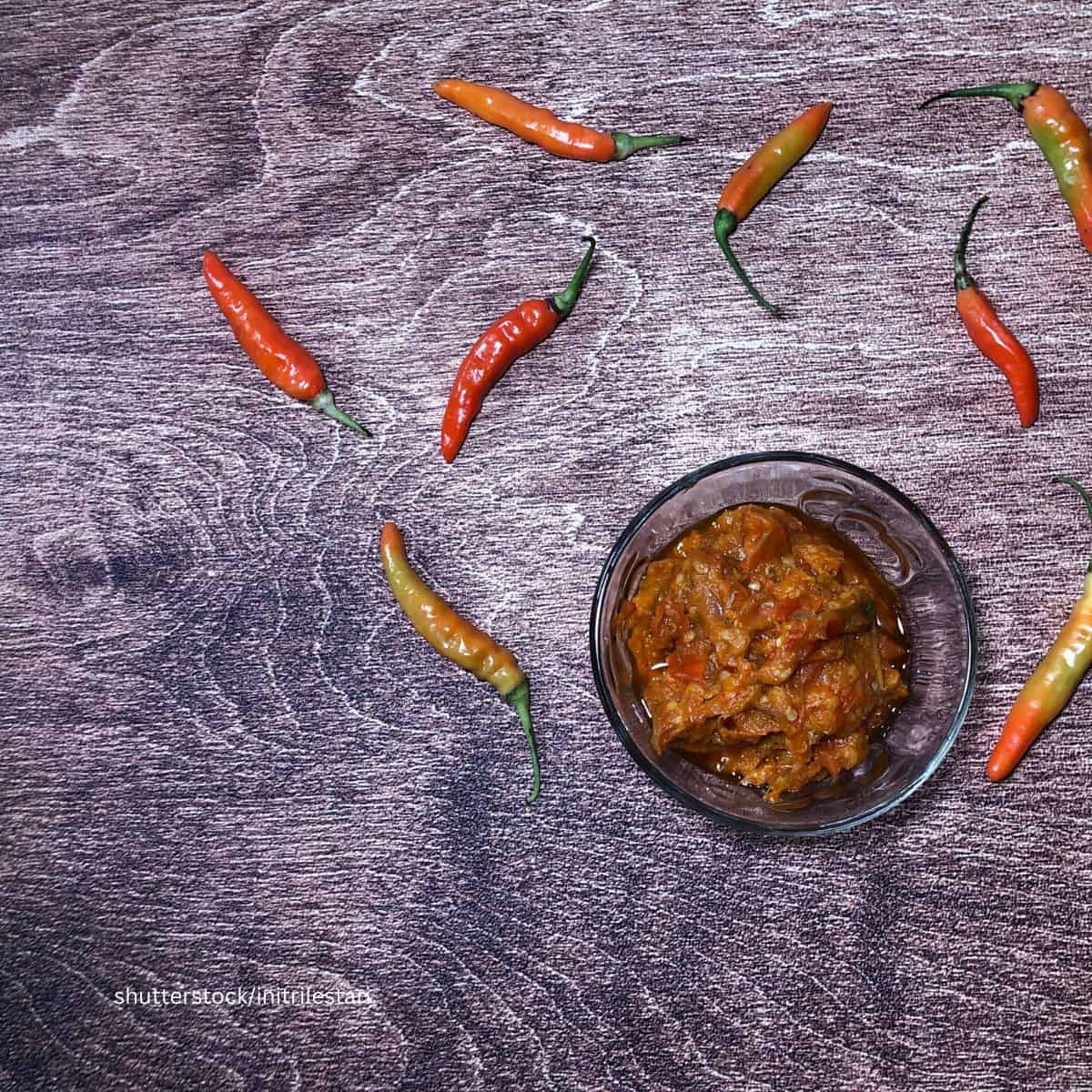 Chili Garlic Sauce in Clear Bowl