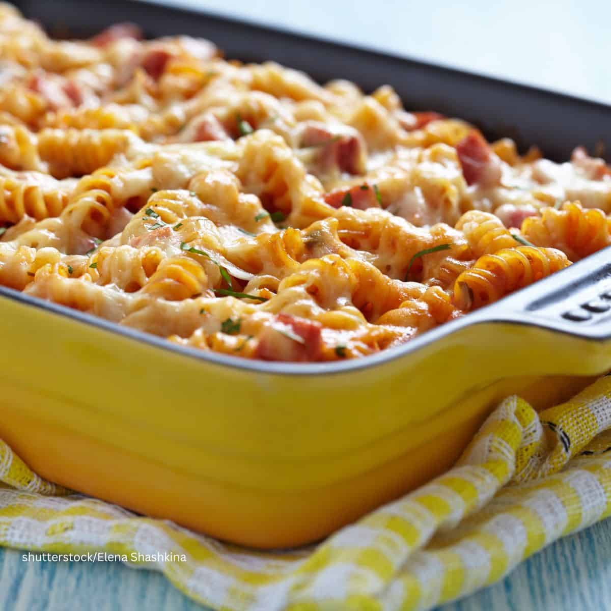 https://drizzlemeskinny.com/wp-content/uploads/2023/08/pasta-casserole-1.jpg