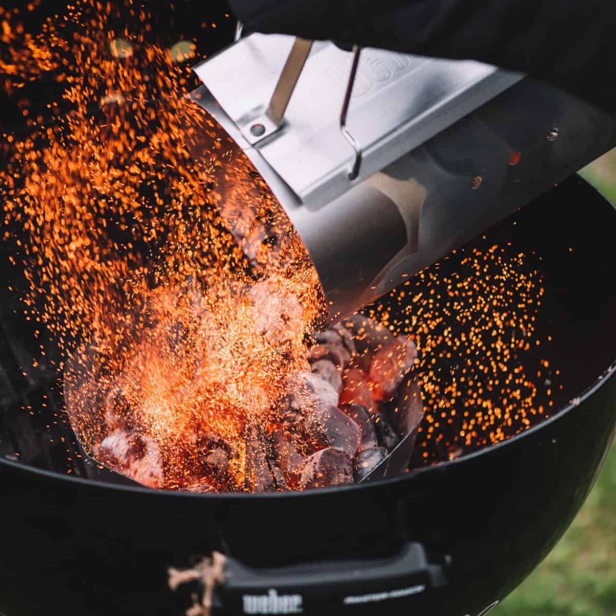 weber grill hot coals 1200x1200 1