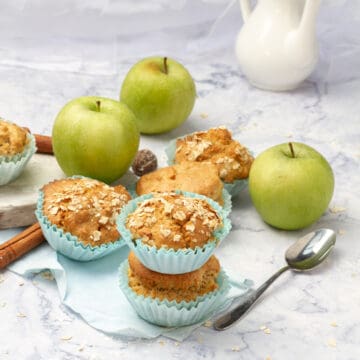 Adorable low-calorie and naturally-sweetened apple muffins.