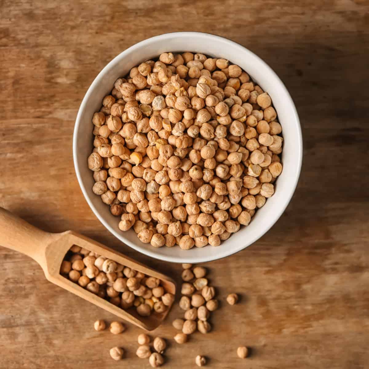 chickpeas in white bowl