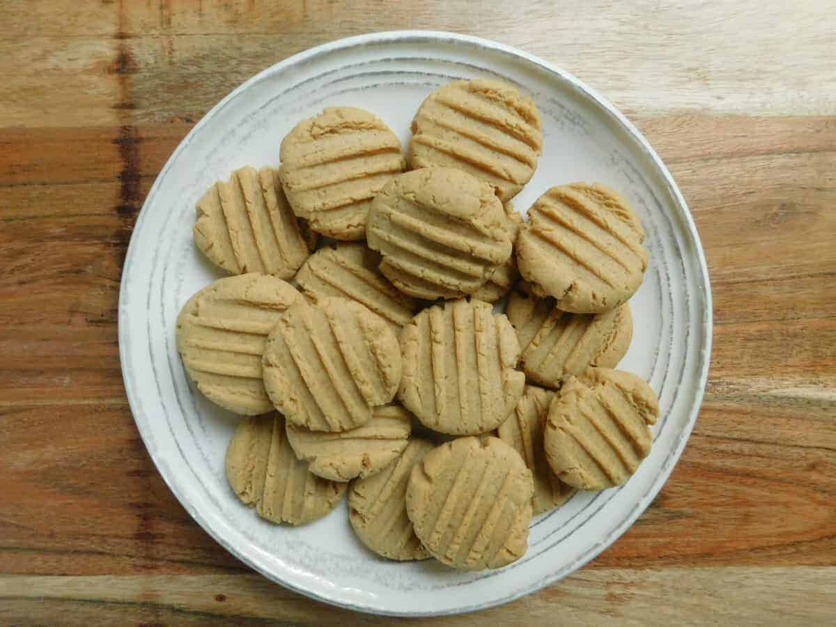 Mini peanut butter cookies healthy peanut butter desserts