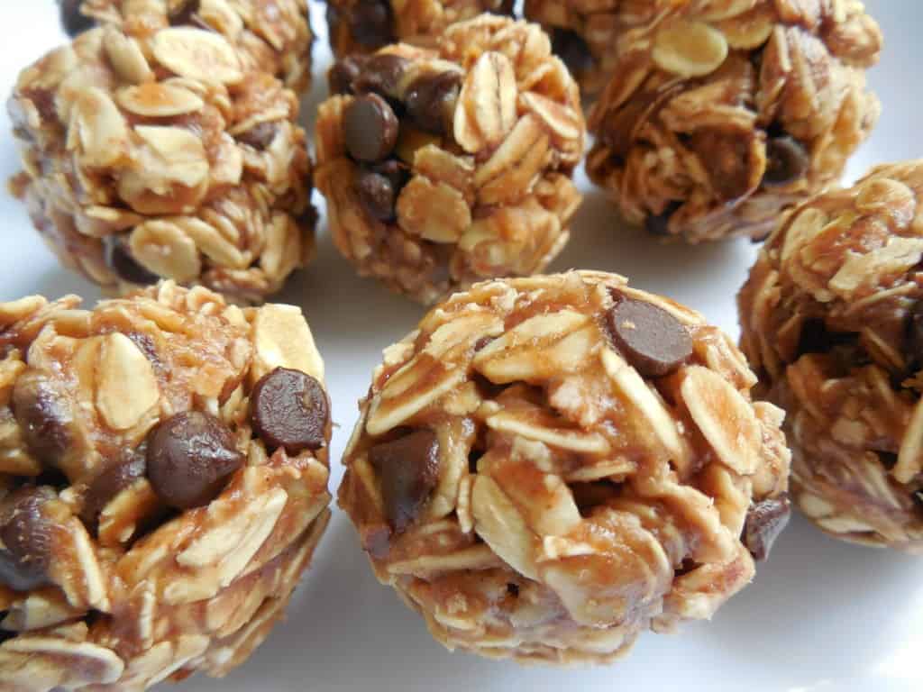 No bake peanut butter chocolate almond cookies
