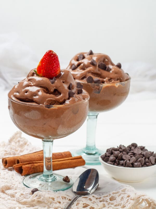 Chocolate Banana Ice Cream served in 2 cups