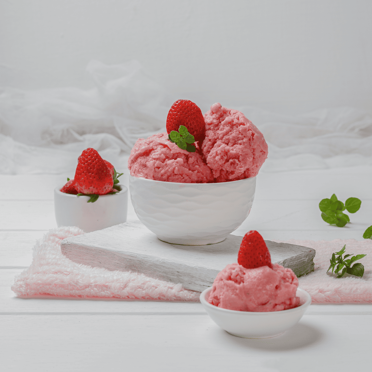 Strawberry Yogurt Ice Cream served
