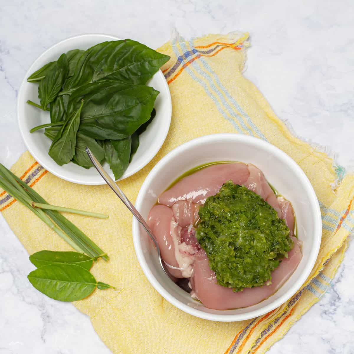 chicken marinated with green paste