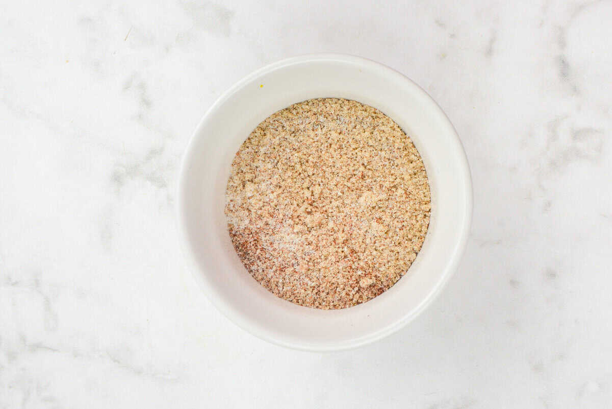 A small white bowl of the mixed dry seasoning