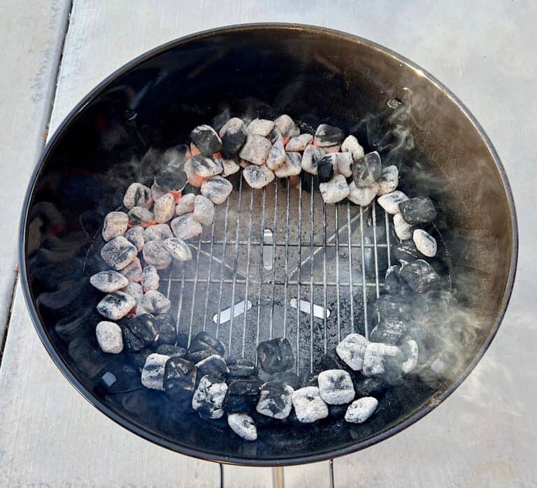 How To Make Perfect Pizza On Your Weber Grill In 5 Simple Steps ...
