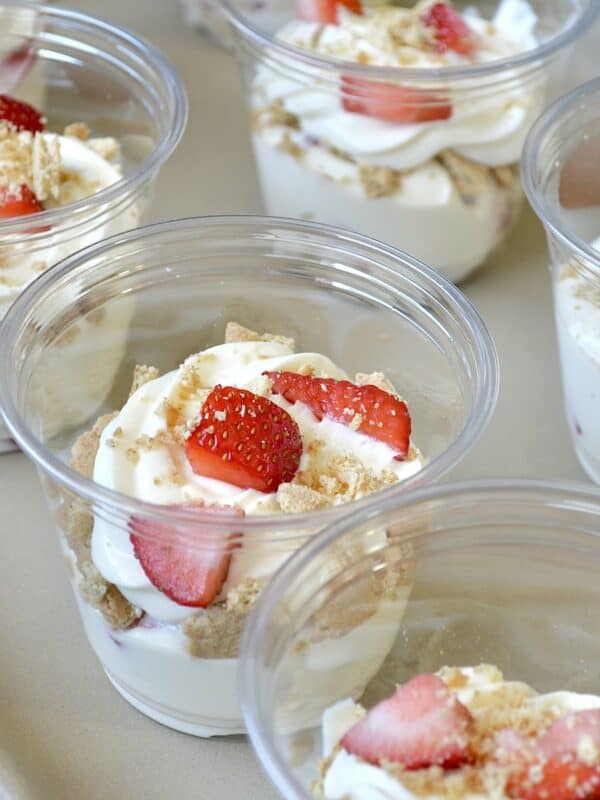 Cheesecake cups with strawberries