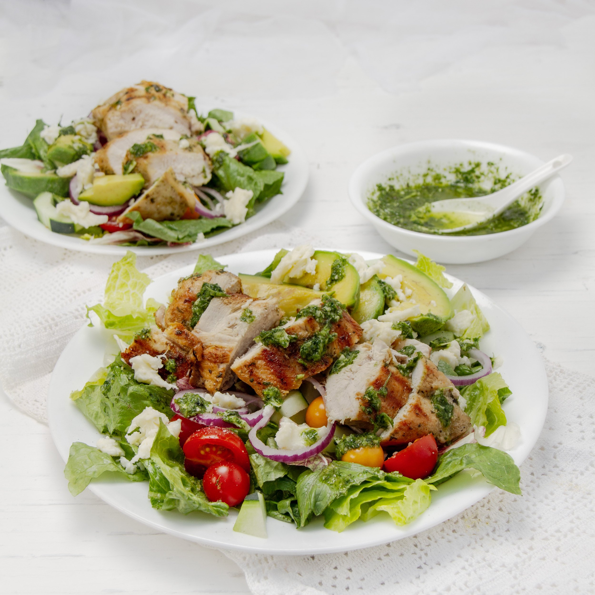 pesto chicken and avocado salad